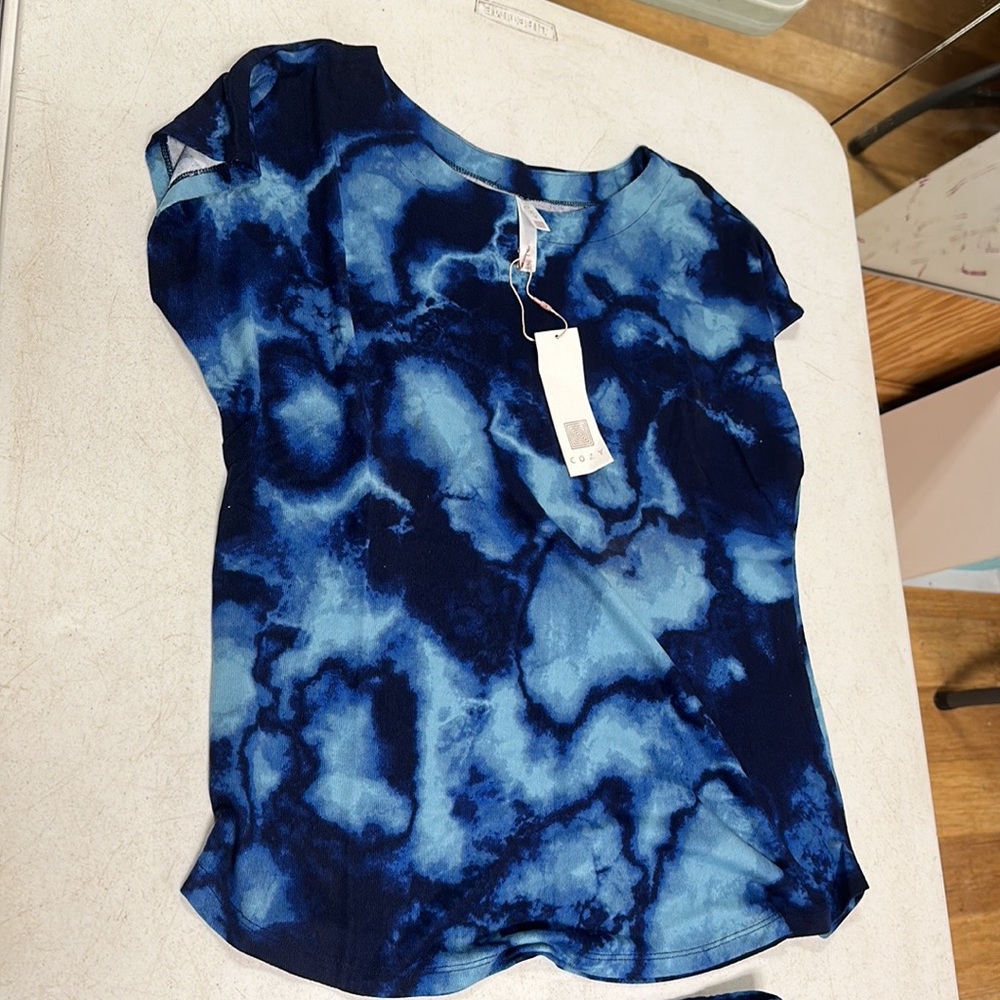 Blue top only